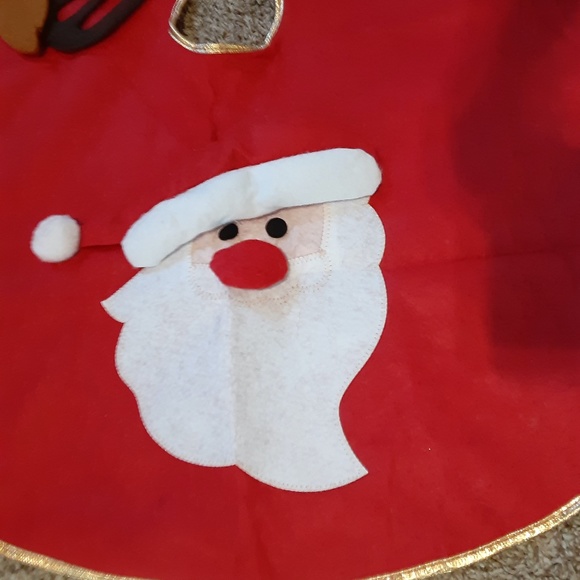 Christmas Tree Skirt - Picture 6 of 6